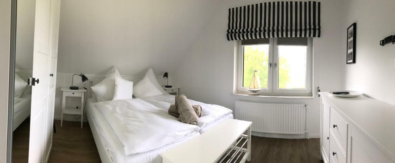 Appartements Unter Reet Tumlauer Koog Exterior photo
